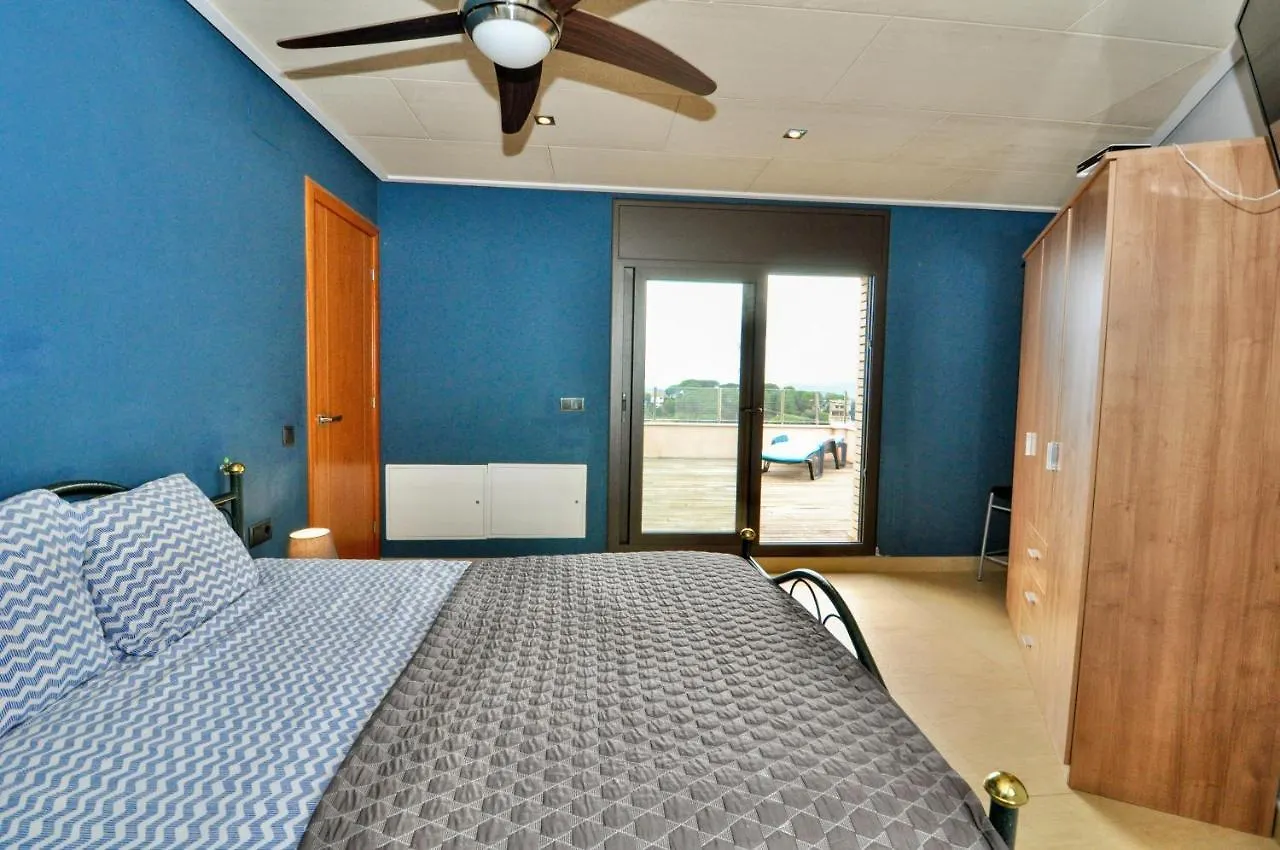 Villa Adam يوريت دي مار إسبانيا