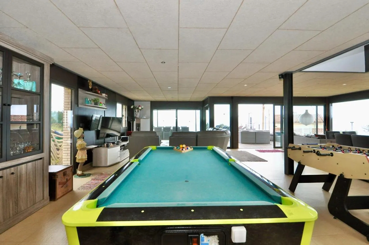Villa Adam يوريت دي مار إسبانيا